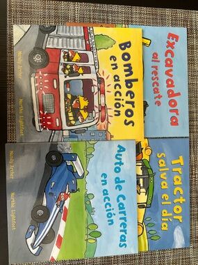 4 Spanish children books.